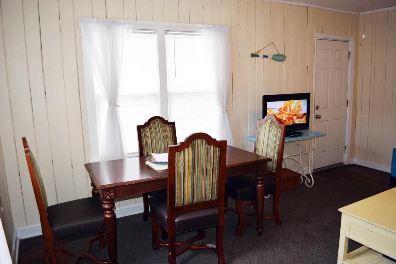 Sunshine Cozy Cottages Indian Rocks Beach Ngoại thất bức ảnh