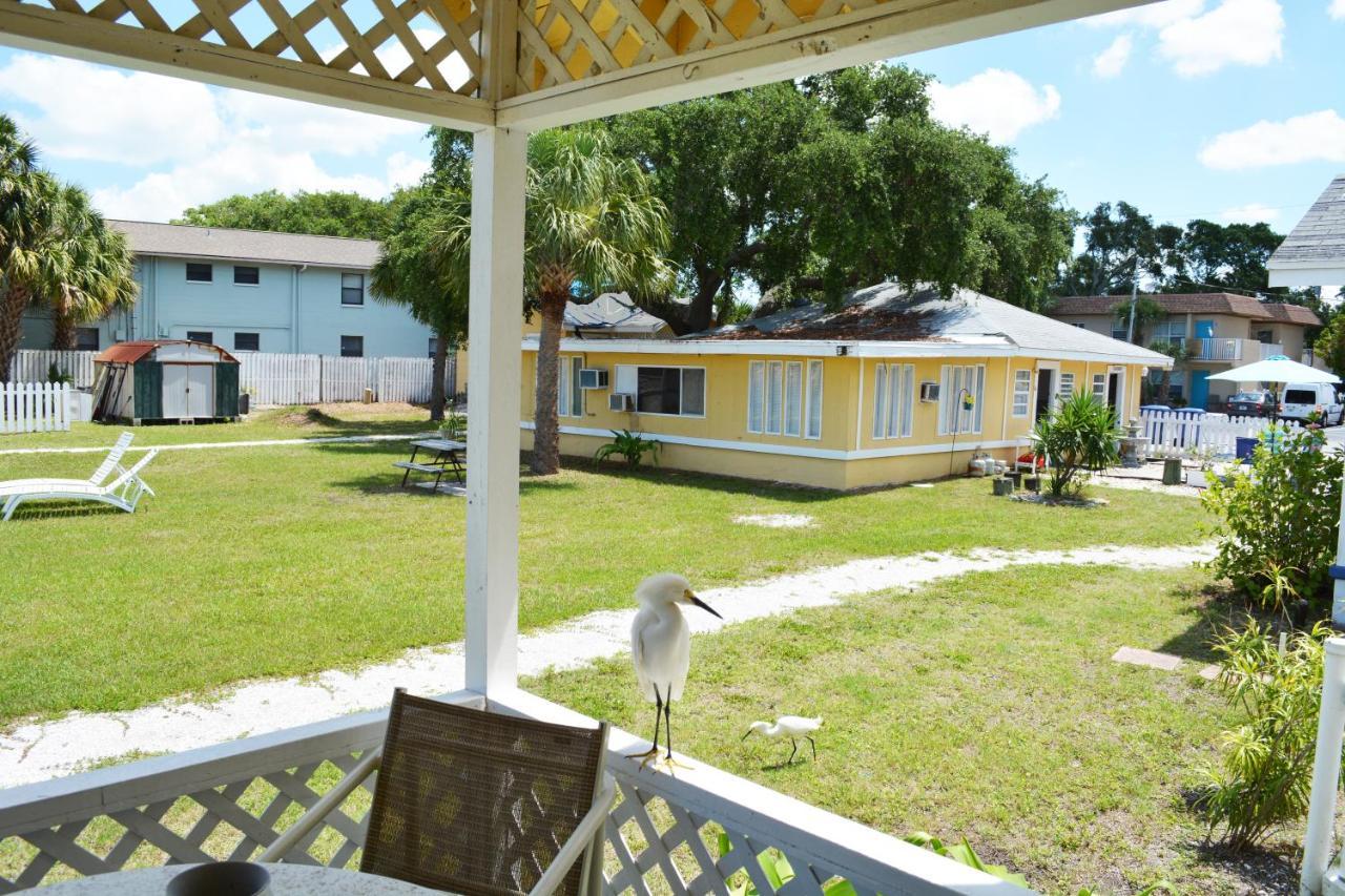 Sunshine Cozy Cottages Indian Rocks Beach Ngoại thất bức ảnh